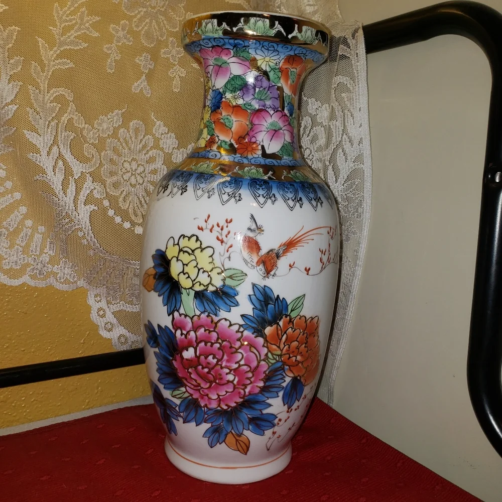 Vtg Mid Century J S Chinese Floral/Bird/Gold Accents Vase 14